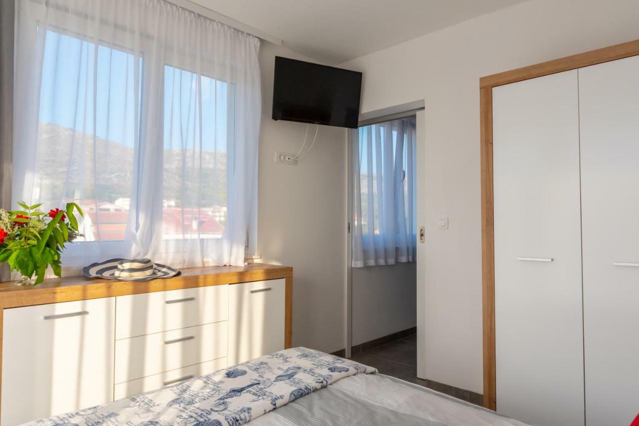 Apartmani Dalmacjia Grebaštica Buitenkant foto