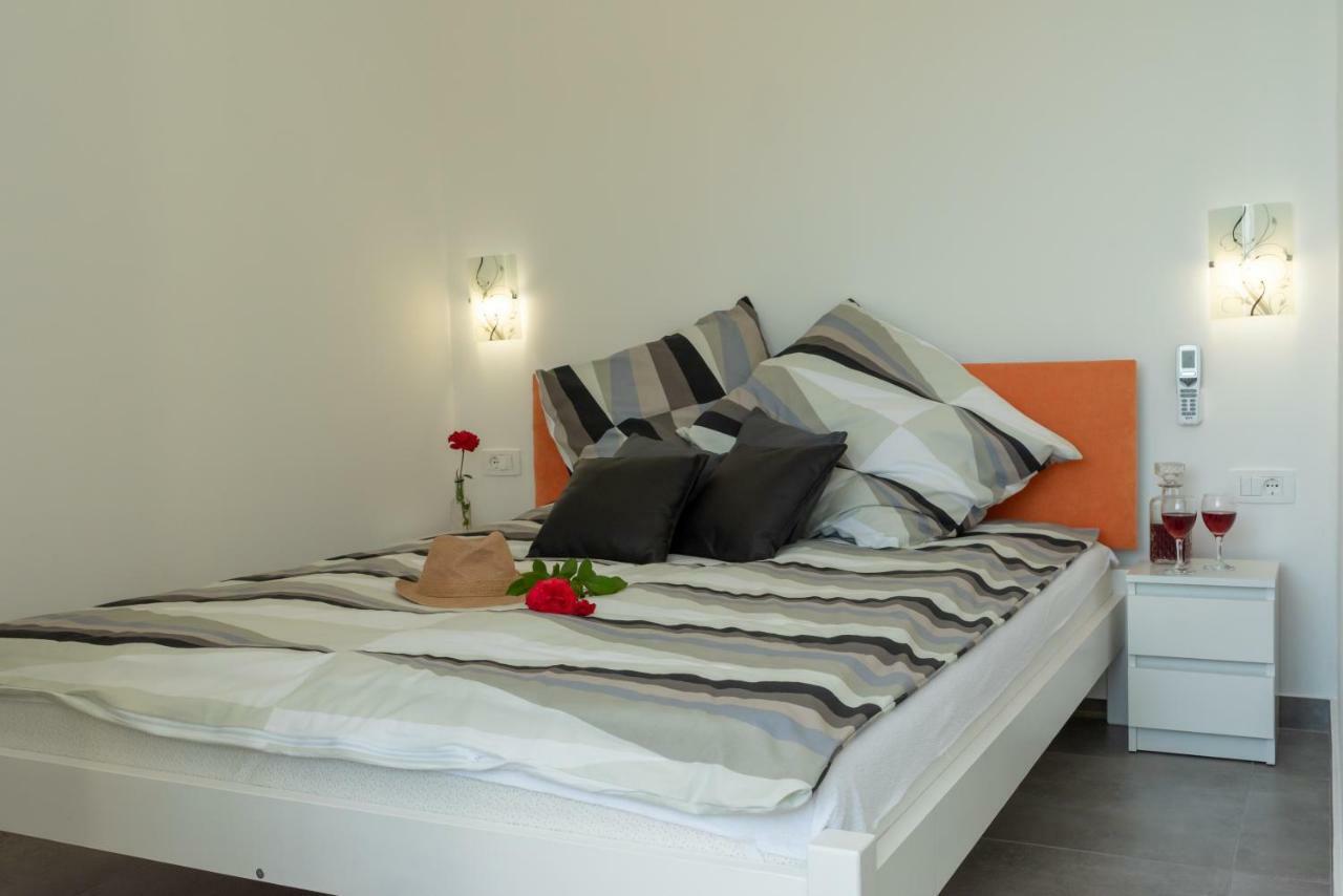 Apartmani Dalmacjia Grebaštica Buitenkant foto