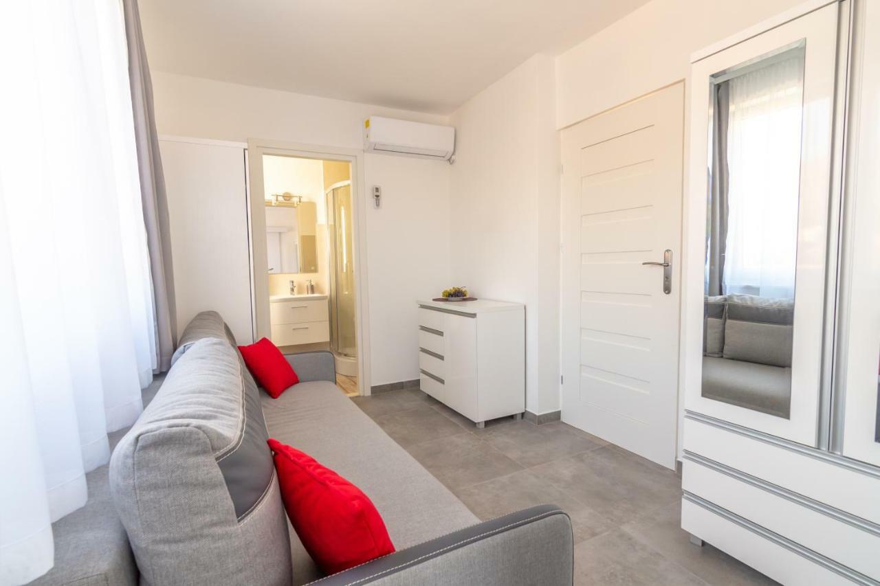 Apartmani Dalmacjia Grebaštica Buitenkant foto