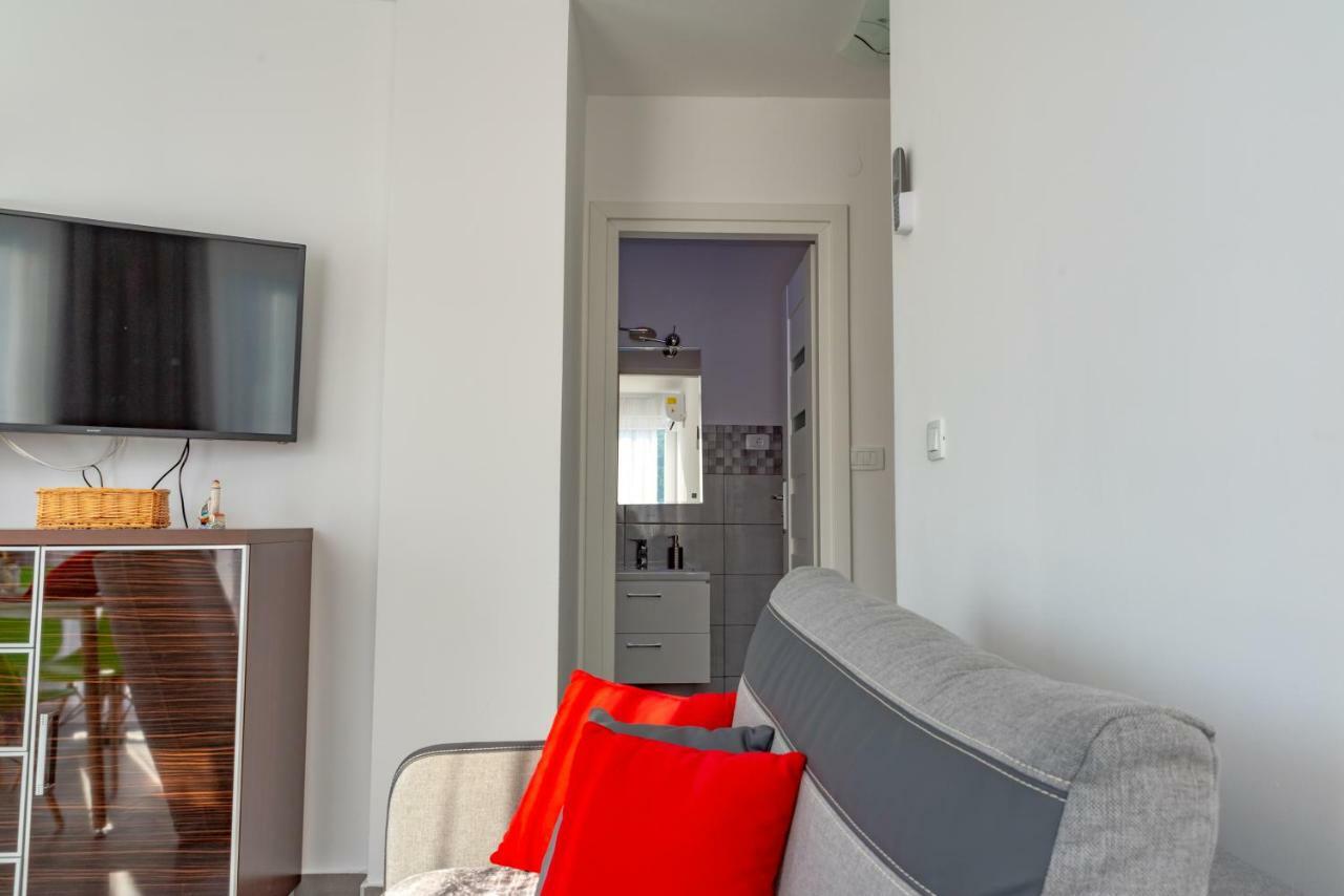 Apartmani Dalmacjia Grebaštica Buitenkant foto